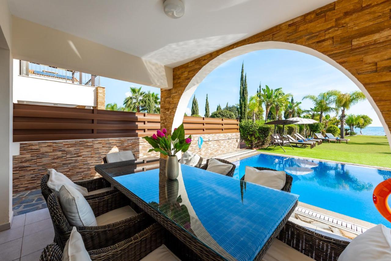 Sea Front Oceanus H2 By Ezoria Villas Ayia Napa Exterior photo