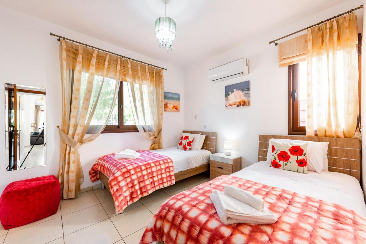 Sea Front Oceanus H2 By Ezoria Villas Ayia Napa Exterior photo
