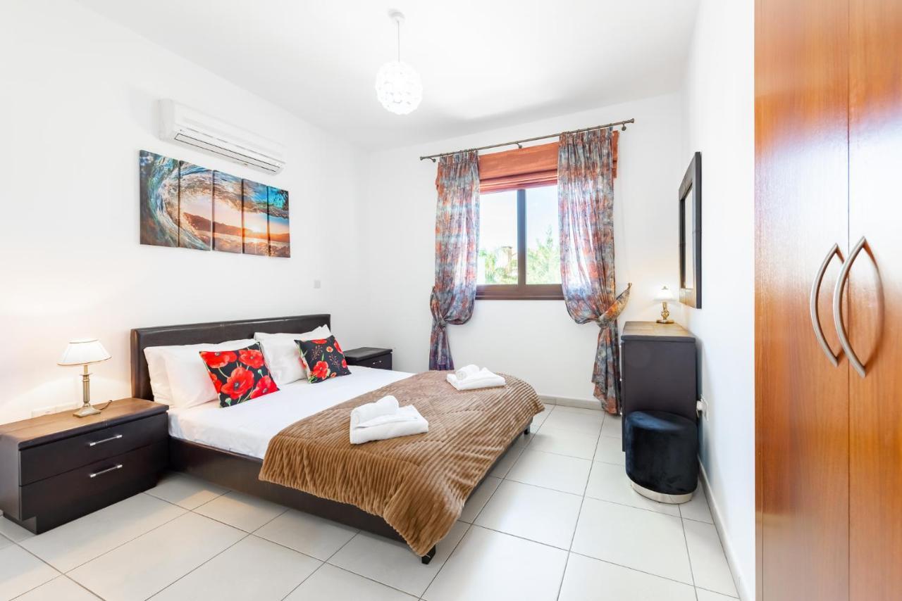 Sea Front Oceanus H2 By Ezoria Villas Ayia Napa Exterior photo
